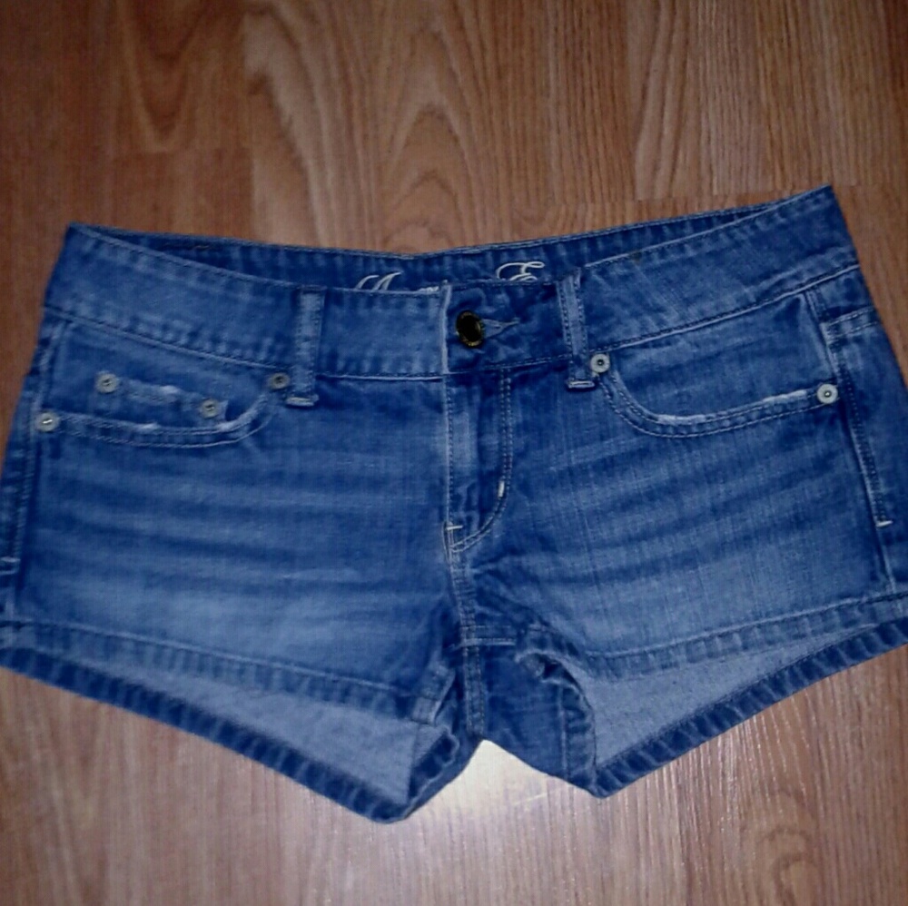 New American Eagle shorts