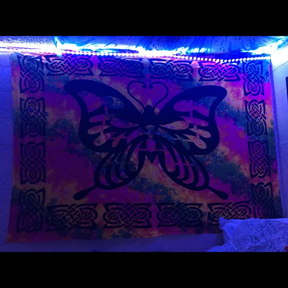tie dye butterfly tapestry (Imported from India)