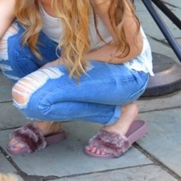 NIB Mauve Blush Furry Fuzzy Slip On Slides - Picture 7 of 8