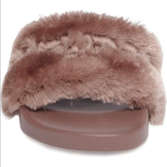 NIB Mauve Blush Furry Fuzzy Slip On Slides - Picture 8 of 8