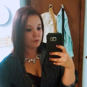 Meet your Posher, Salina