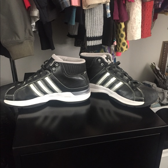 adidas Shoes - Adidas Pro Model Men's Basketball Shoes Size 6 adidas Shoes - Adidas Pro Model Men's Basketball Shoes Size 6
