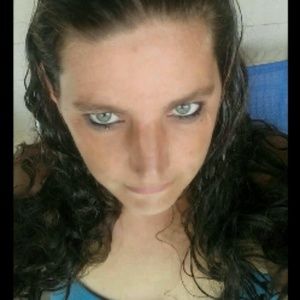 Meet your Posher, Elisha