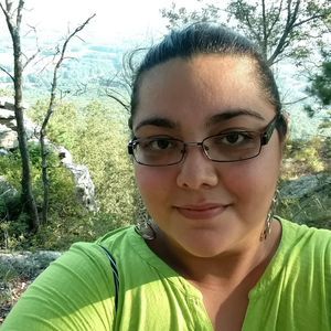 Meet your Posher, Adriana