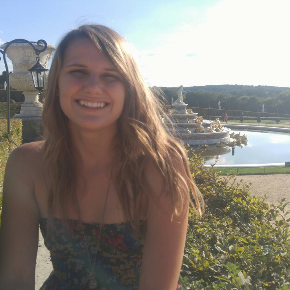 Meet your Posher, Caroline