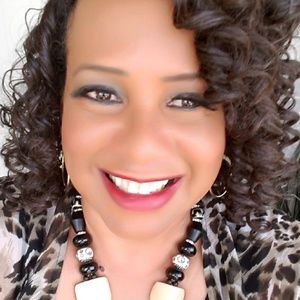 Meet your Posher, Cathy