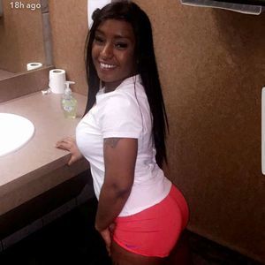 Meet your Posher, Latoya