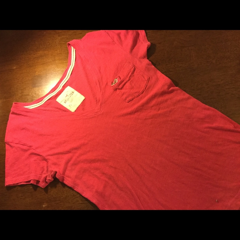 XS Hollister Tee
