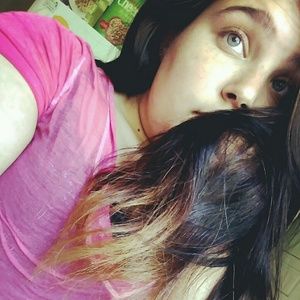 Meet your Posher, April