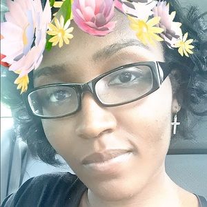 Meet your Posher, Cierra