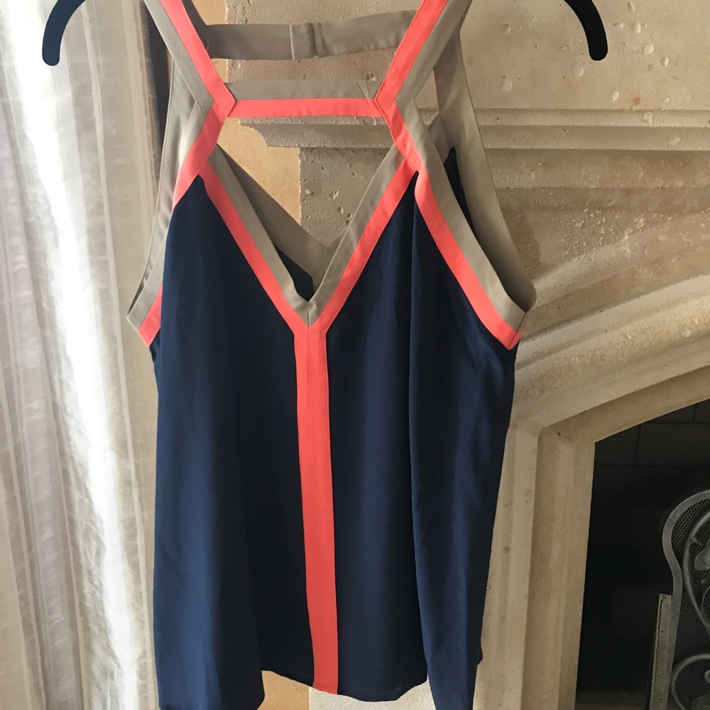 BCBGMAXAZRIA Top