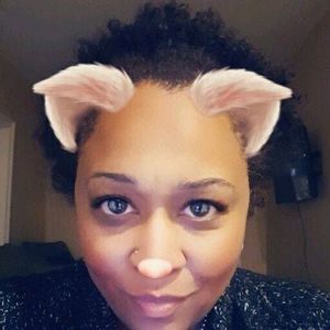 Meet your Posher, Tia