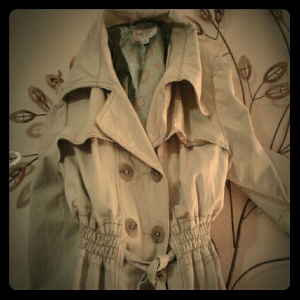 Mom to Mom Sale! Maternity Jacket!