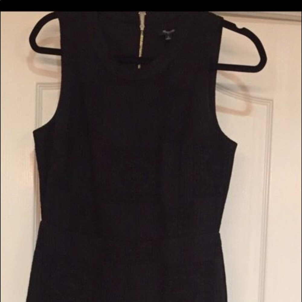 Short dress