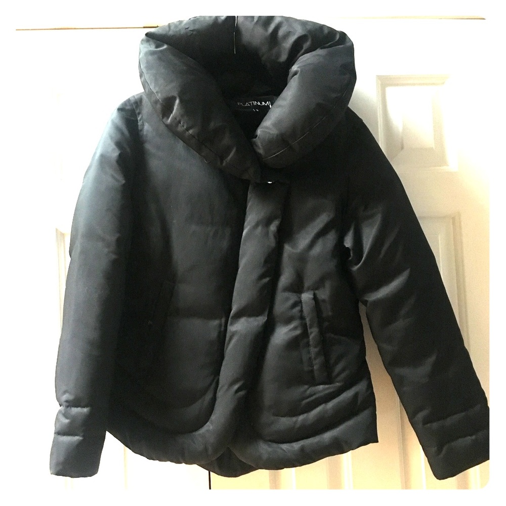 Platinum Short Down Puffer Coat size P Small