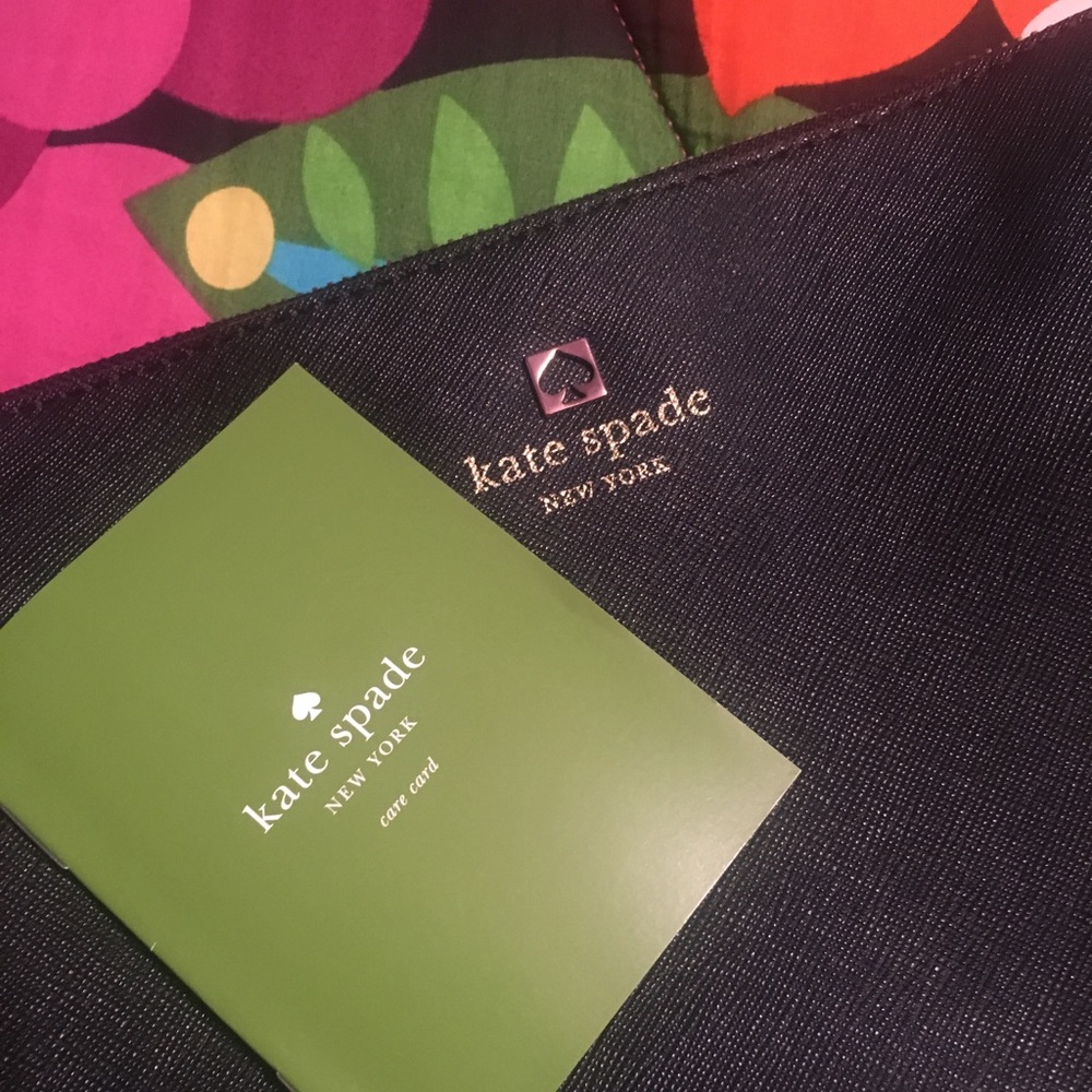 Kate spade black cross body :)