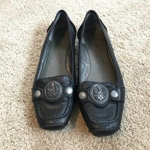 Vince Camuto Veimi flats