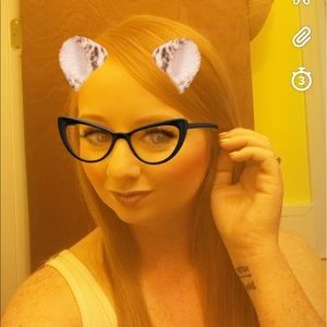 Meet your Posher, Jonee