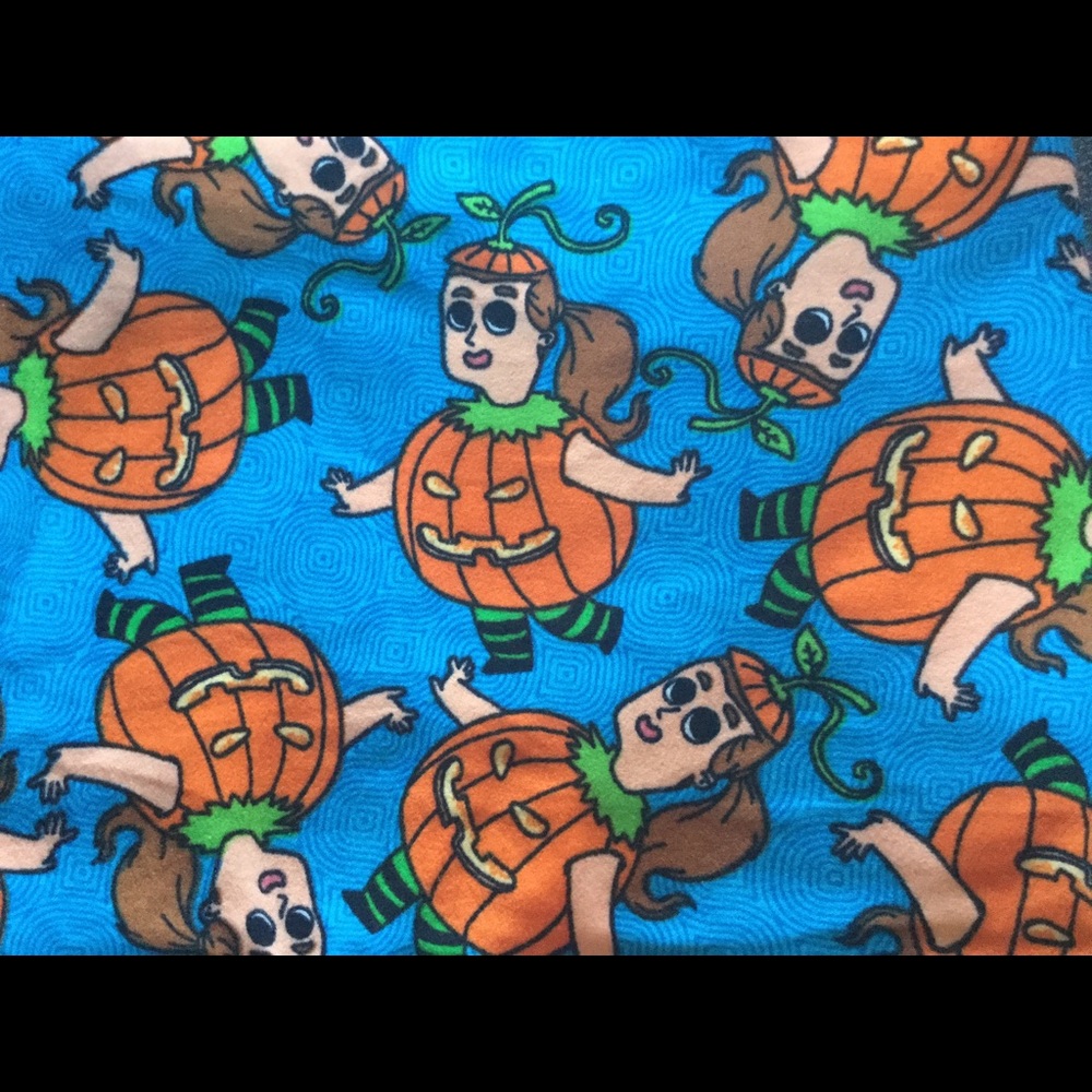 Lularoe OS Halloween leggings. Hard to find