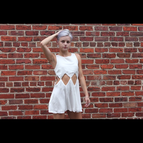 Angel dress 👼🏽 - Picture 2 of 3