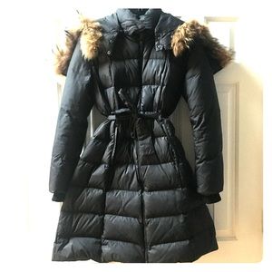 BCBG Puffer Down coat with fur hood Size Large
