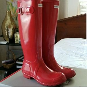 Classic tall Hunter Rain boots