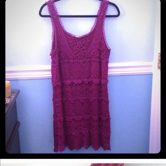 Tiered Crochet lace Dress Urban Outfitters - Picture 2 of 4