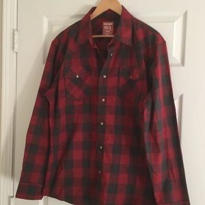 NWOT wrangler button up