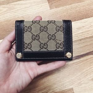 Authentic GUCCI wallet! Never used!