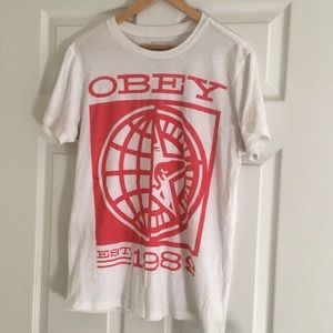 Obey tee