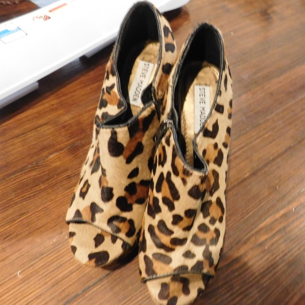Steve Madden Wedges