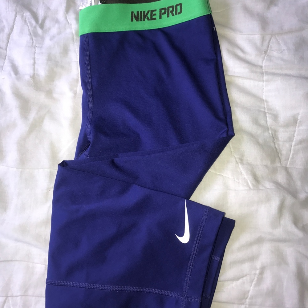 Nike Pro Crop Leggings
