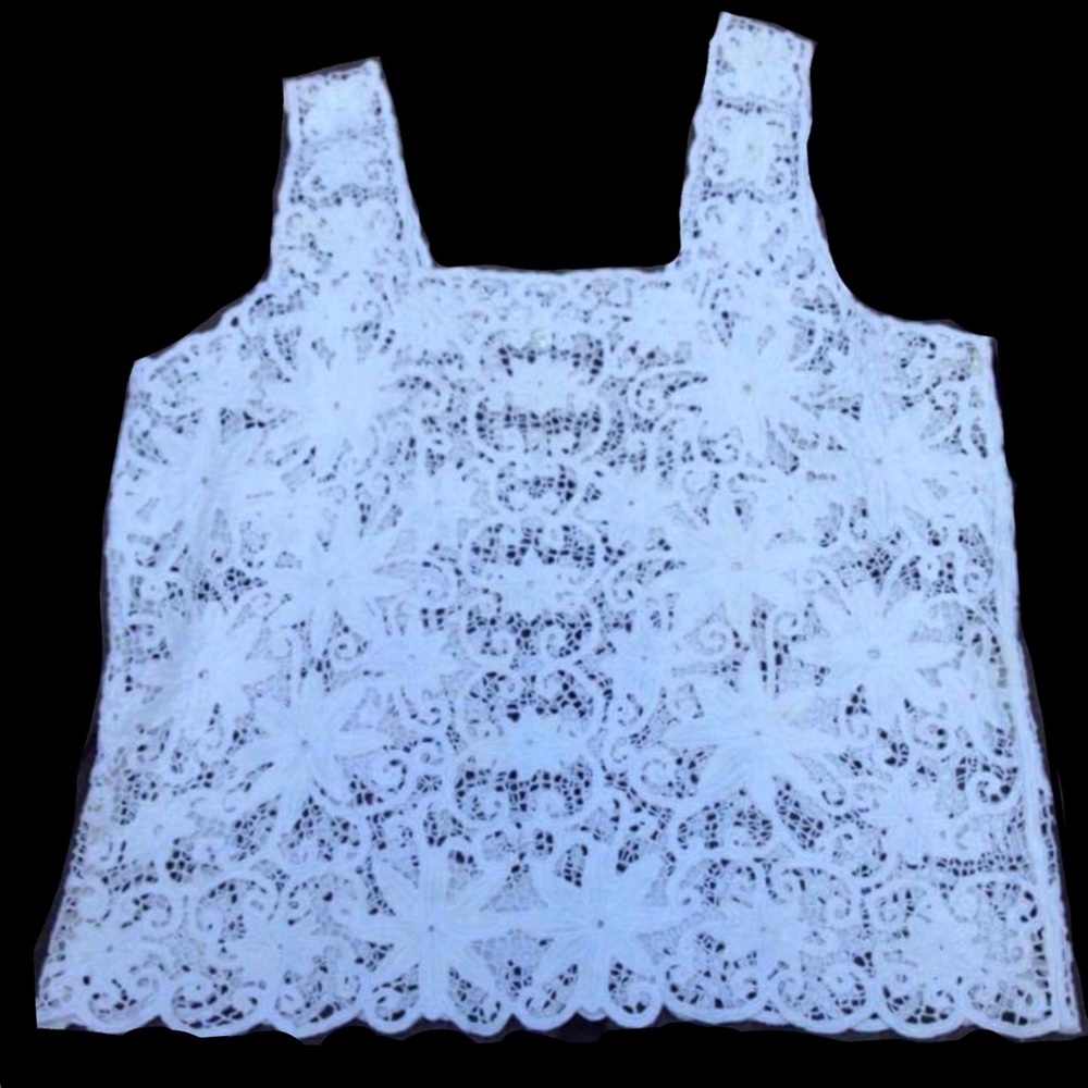 VINTAGE- Battenburg Lace Crochet Tank Top