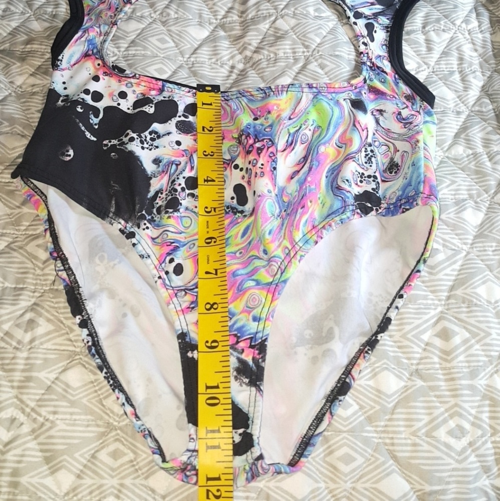 Acid bath bodysuit - Picture 7 of 8