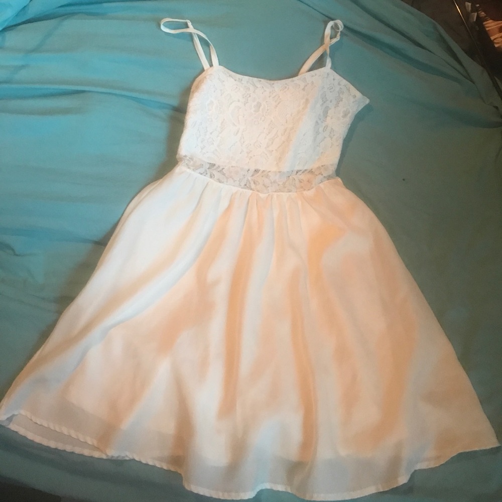 Xs white dress. Upper body is lace fabric