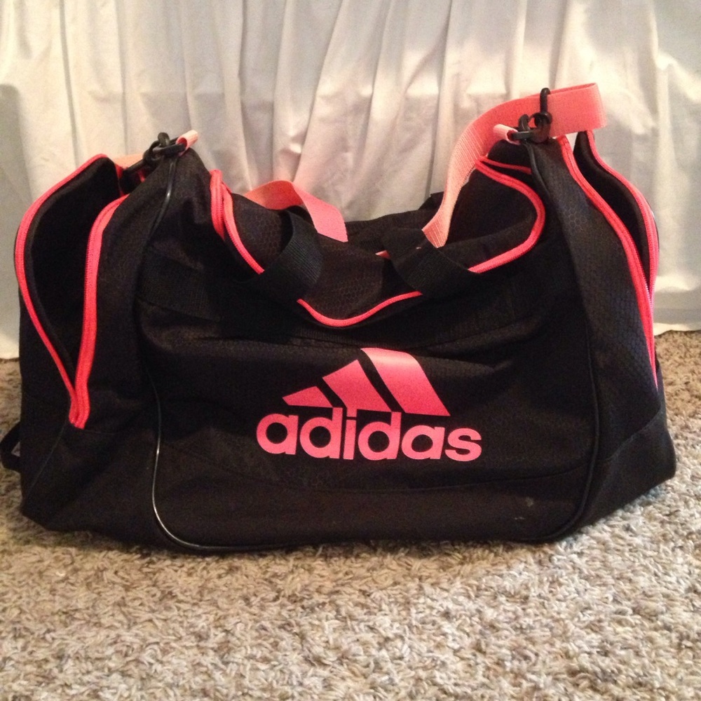 PRICE DROP ❤️ ADIDAS Gym Bag EUC