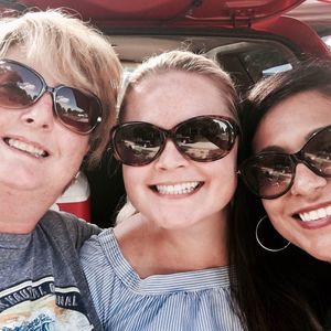 Meet your Posher, Loretta