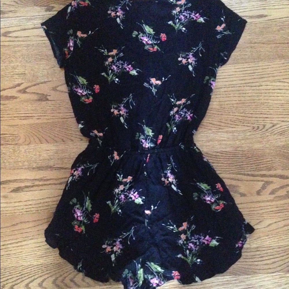 Mimi Chica Black Floral Romper - Picture 2 of 3