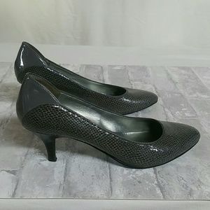 SALE!!Gray Bandolino Dress Shoes 2.5"Heels