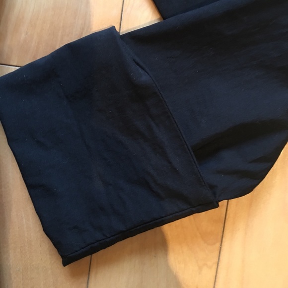 Like new button down black top - Picture 4 of 8