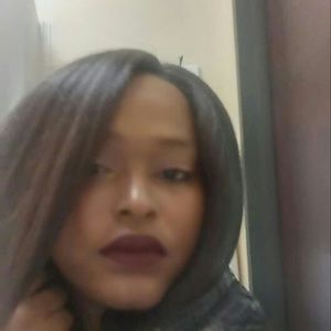 Meet your Posher, Renea