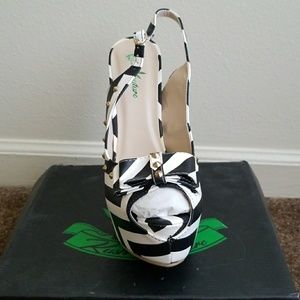 Chevron Spiked High heel