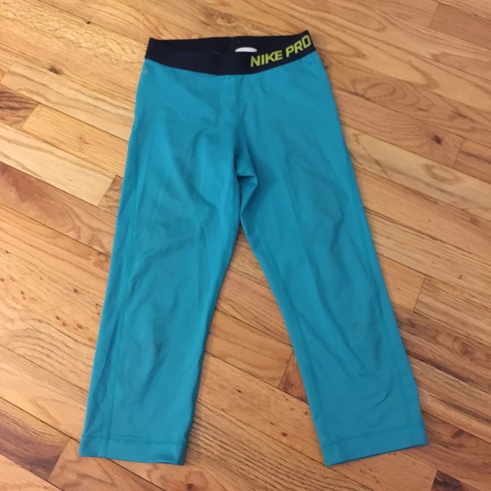 Nike pro cropped spandex!