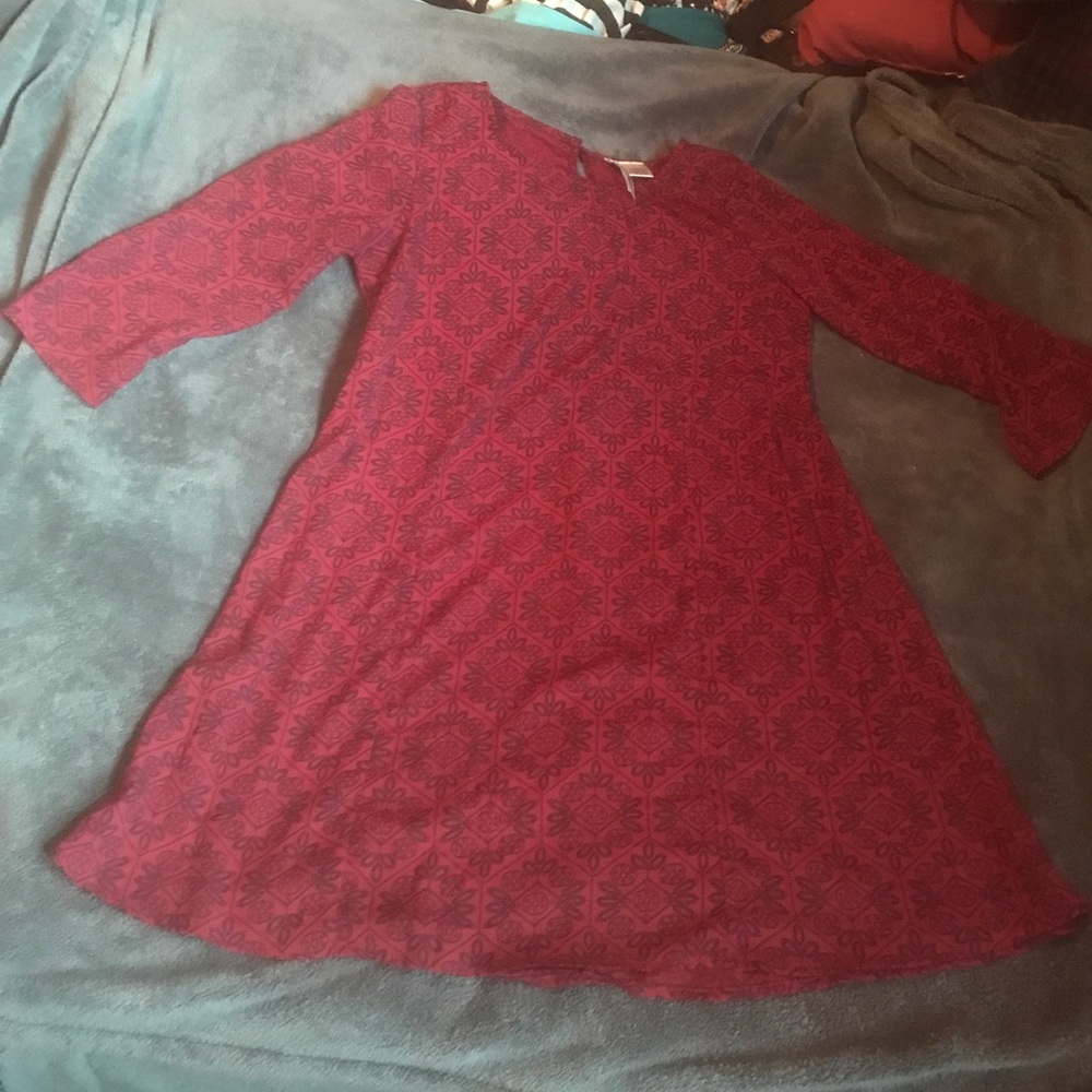 Maroon pattern dress