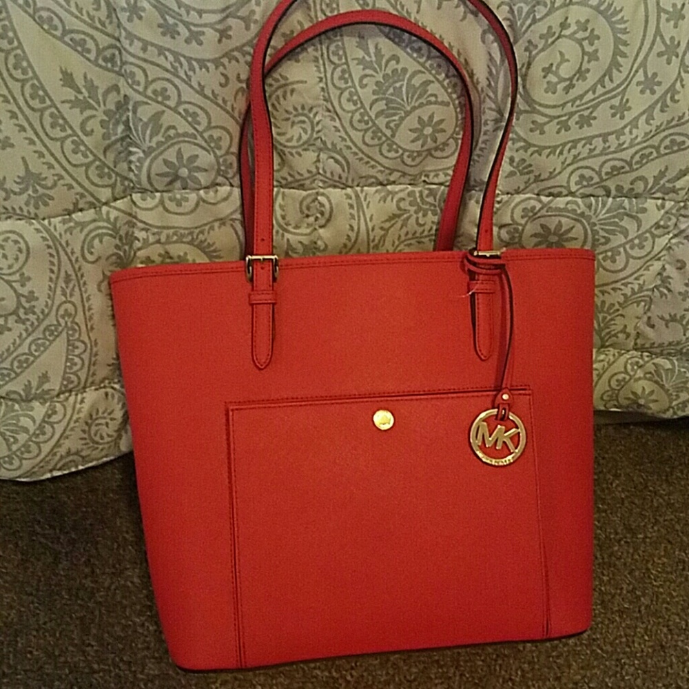 M K purse  ALSO WILLING TO TRADE.