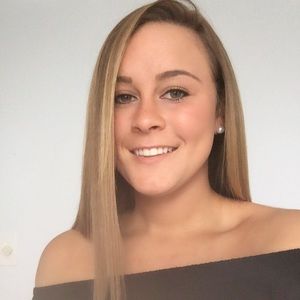 Meet your Posher, Jillian