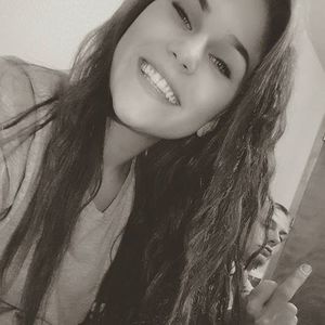 Meet your Posher, Leah