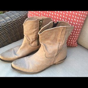 Sundance Jolisa Soft Leather Boots