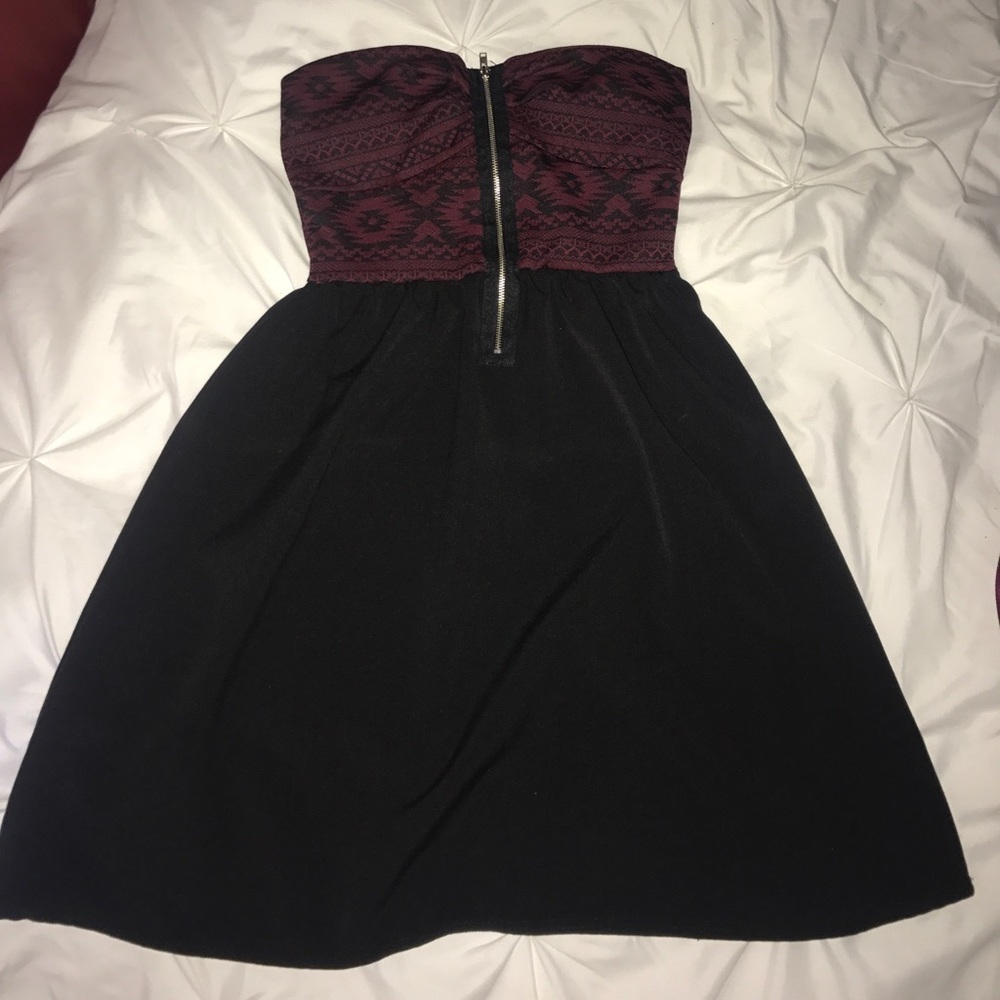 Million Short Burgundy zip up dress