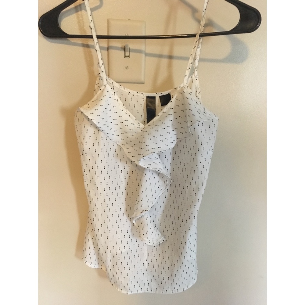 White tank with black arrow design